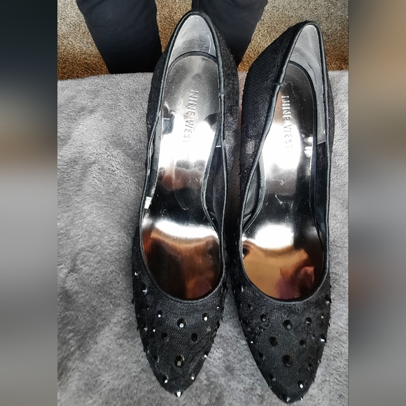 Nine West Rocha Sparkly Lace Overlay Pumps Size 8. Never worn. - Picture 4 of 7